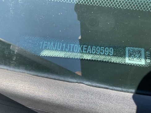 Used 2019 Ford Expedition XLT w/ Equipment Group 202A image 22