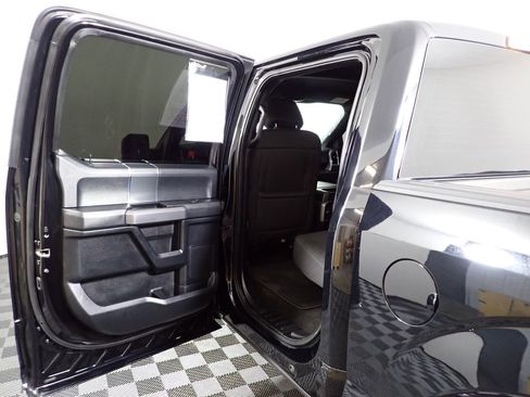 Used 2018 Ford F150 XLT w/ Equipment Group 301A Mid RWD image 36