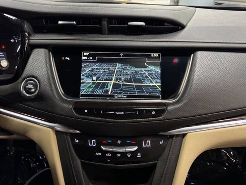 Used 2019 Cadillac XT5 Luxury FWD image 24