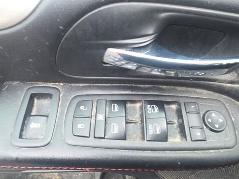 Used 2018 Dodge Grand Caravan GT FWD image 18