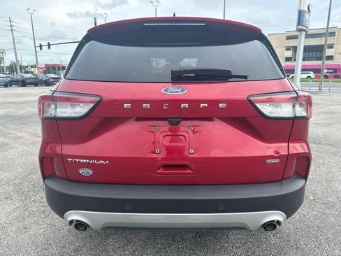 Used 2020 Ford Escape Titanium FWD image 6