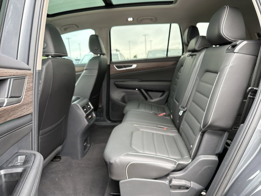 New 2025 Volkswagen Atlas SEL AWD/4WD image 13