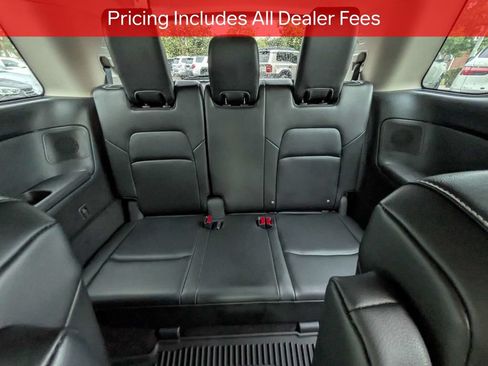 Used 2024 Nissan Pathfinder SL w/ SL Premium Package FWD image 15