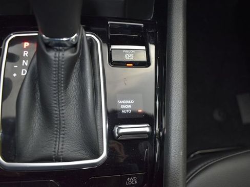 New 2026 Jeep Compass Latitude w/ Sun and Sound Group AWD/4WD image 29