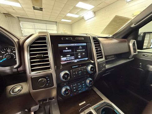 Used 2015 Ford F150 Platinum w/ Trailer Tow Package AWD/4WD image 13