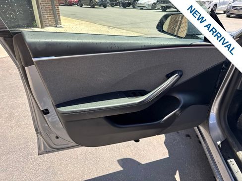 Used 2025 Tesla Model 3 Long Range RWD image 17