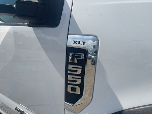 Used 2017 Ford F550 XLT image 16