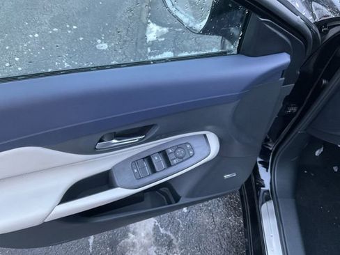 New 2026 Nissan Sentra SL w/ Floor Mat Package FWD image 27