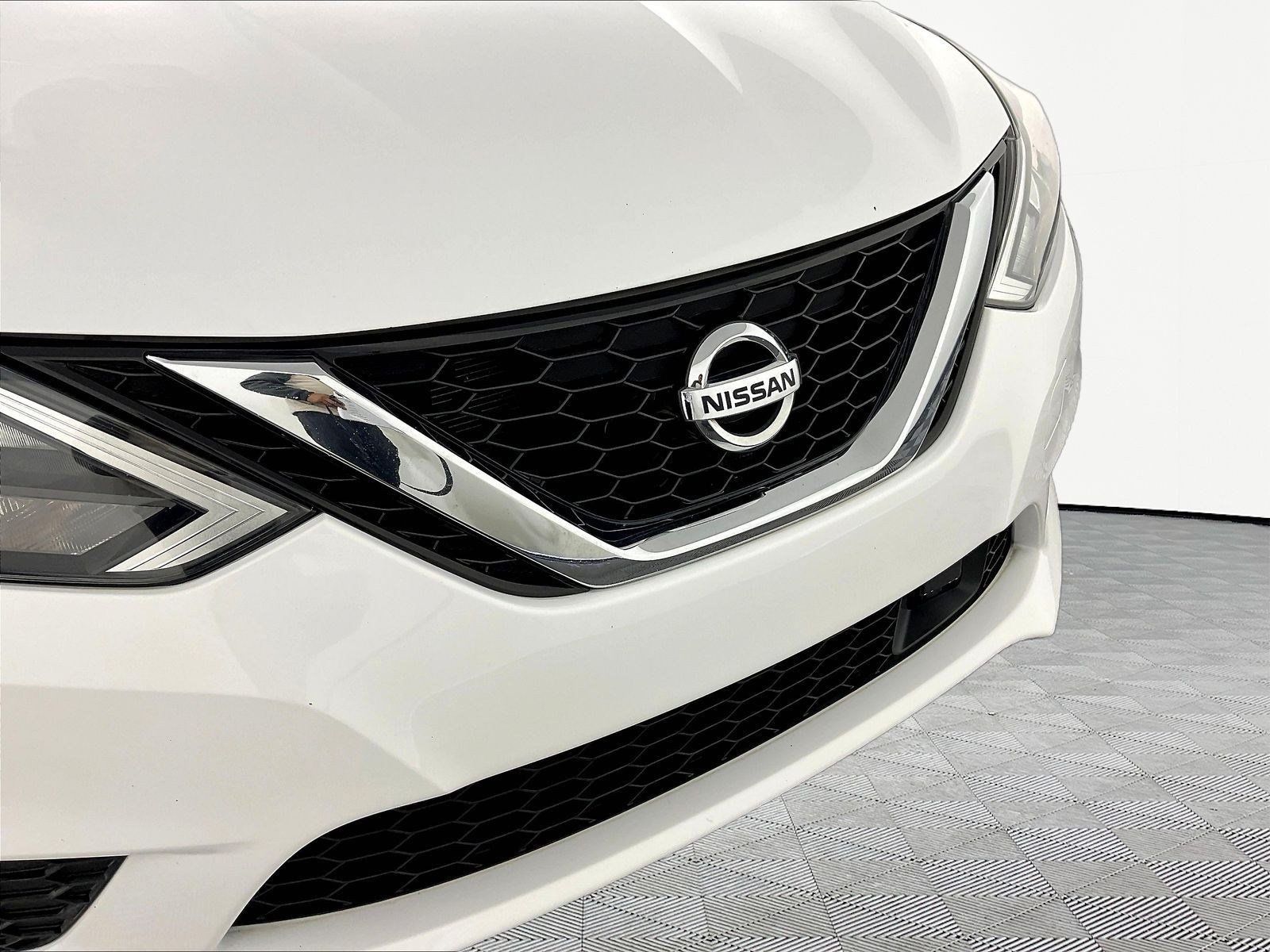 Used 2019 Nissan Sentra SV w/ Special Edition Package FWD image 33