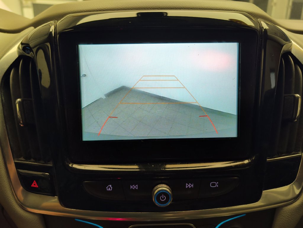 Used 2019 Chevrolet Traverse LT FWD image 23