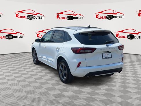 Used 2023 Ford Escape ST-Line w/ Tech Pack #1 AWD/4WD image 6