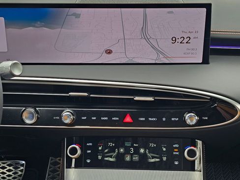 New 2026 Genesis GV70 2.5T Sport Prestige AWD/4WD image 13
