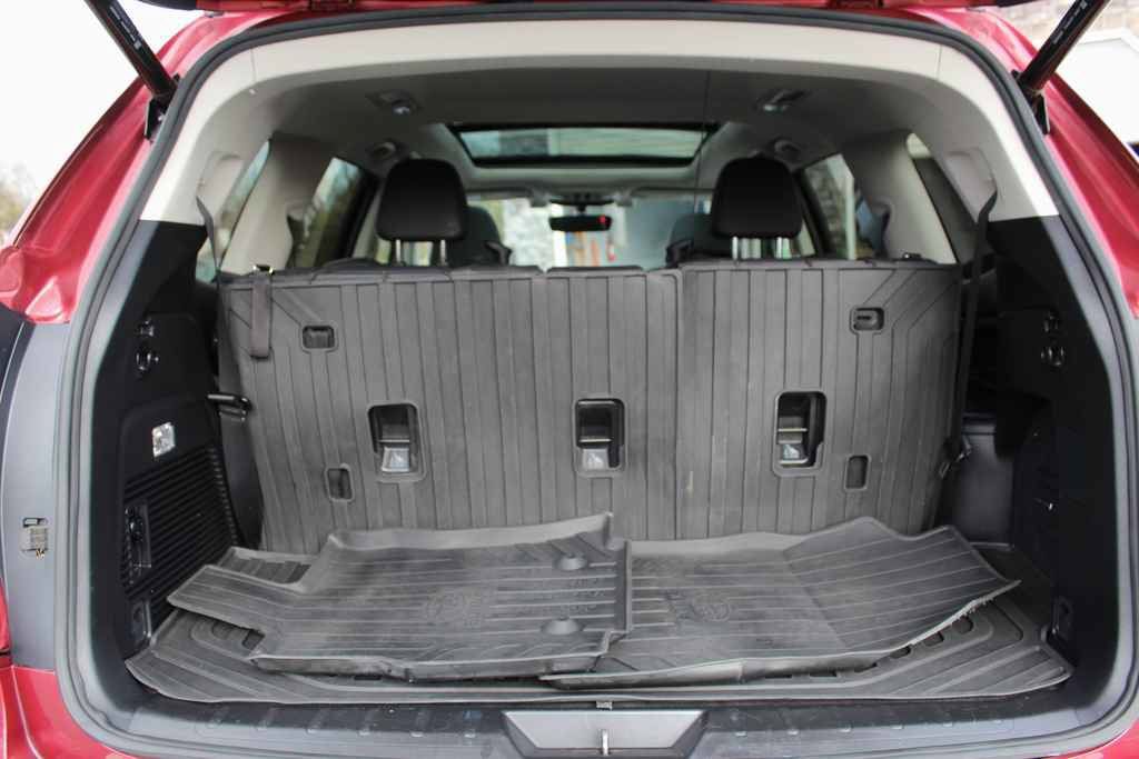 Used 2020 Subaru Ascent Limited w/ Technology Package AWD/4WD image 9
