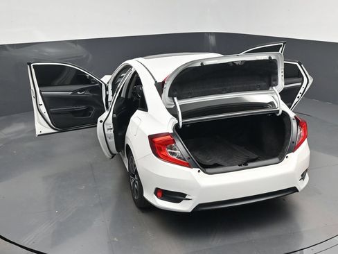 Used 2018 Honda Civic EX-L image 30