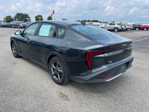Used 2025 Kia K4 FWD image 8