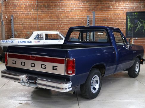 Used 1992 Dodge D/W Truck 150 image 33