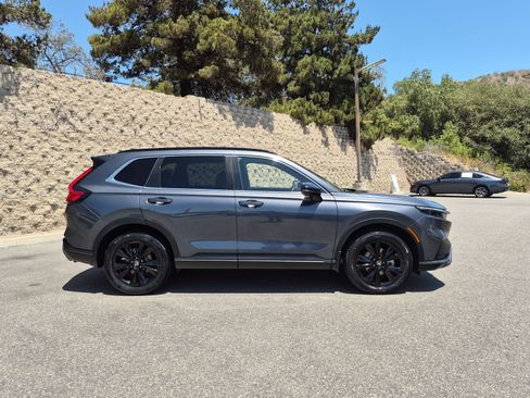 Used 2024 Honda CR-V Sport Touring image 6