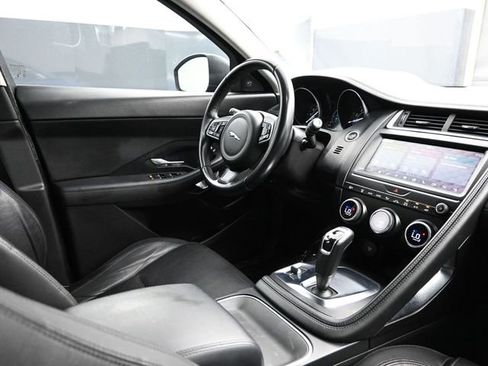 Used 2018 Jaguar E-PACE S AWD/4WD image 17