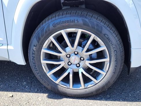 New 2027 GMC Terrain Denali w/ LPO, Black Badging Package AWD/4WD image 6
