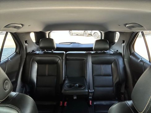 Used 2024 Chevrolet Equinox Premier image 27