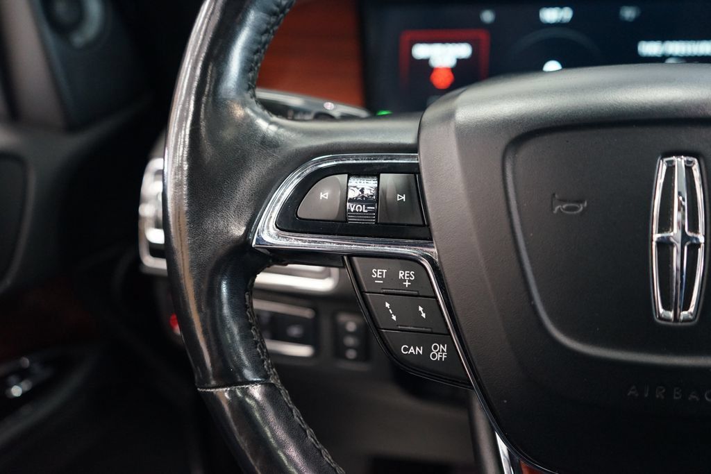 Used 2021 Lincoln Navigator Reserve AWD/4WD image 34