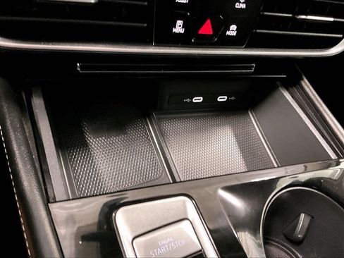 Used 2024 Volkswagen Atlas SEL Premium R-Line AWD/4WD image 27