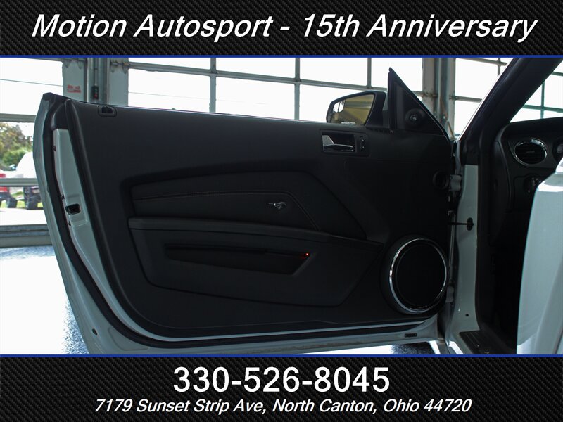 Used 2014 Ford Mustang GT RWD image 9
