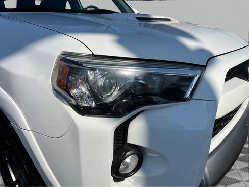 Used 2019 Toyota 4Runner TRD Off-Road image 23