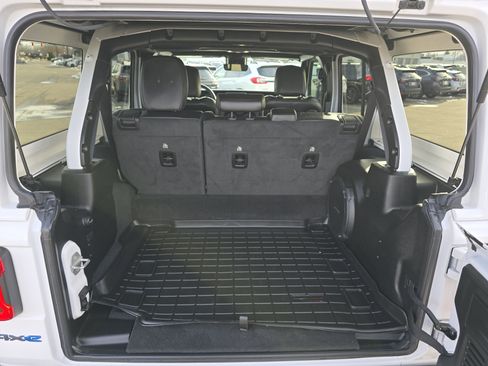 Used 2022 Jeep Wrangler Unlimited Rubicon 4xe w/ Cold Weather Group image 25