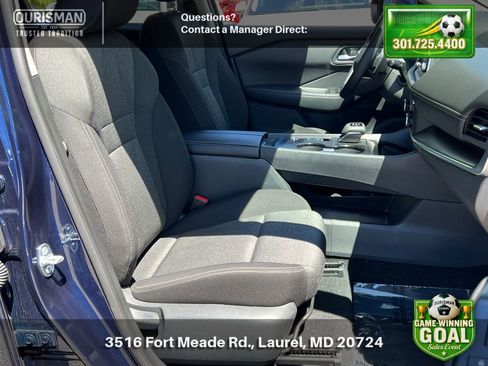 Used 2025 Nissan Rogue SV FWD image 22