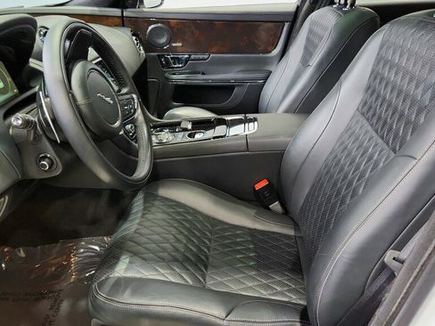 Used 2019 Jaguar XJ AWD image 26