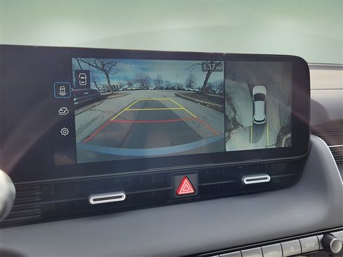 New 2026 Hyundai Ioniq 5 Limited image 17