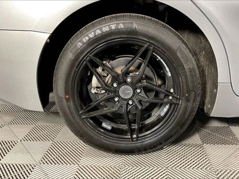 Used 2022 Toyota Camry SE image 11