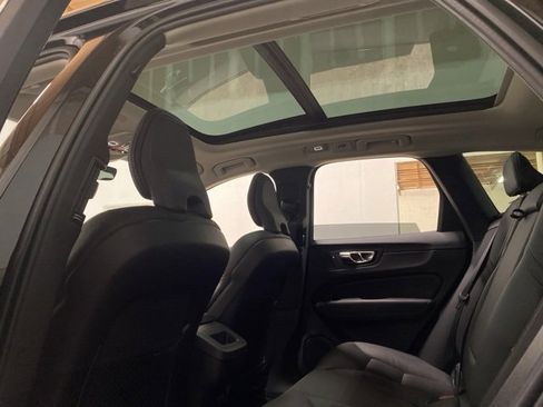 Used 2025 Volvo XC60 B5 Plus image 28