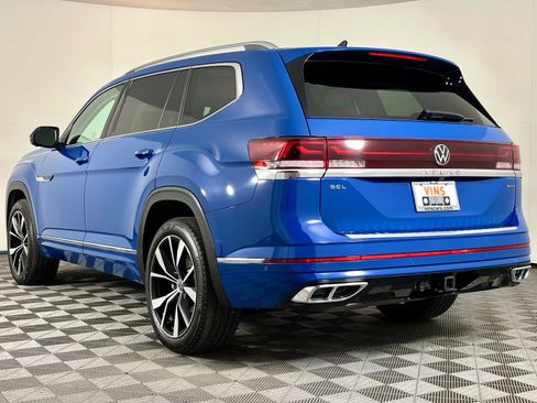 Used 2025 Volkswagen Atlas SEL Premium R-Line AWD/4WD image 38
