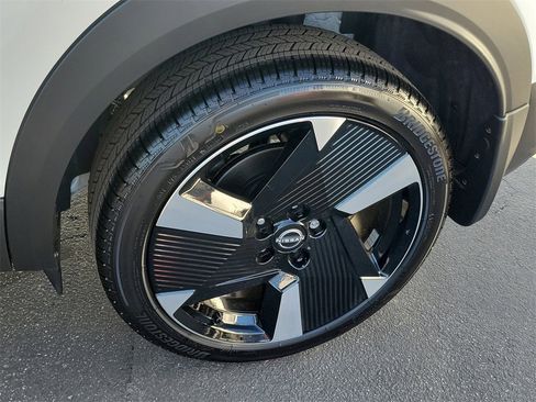 New 2026 Nissan Kicks SR w/ SR Premium Package image 13