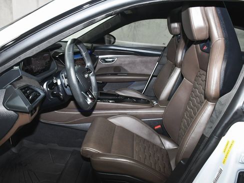 Used 2024 Audi RS e-tron GT w/ Ceramic Brake Package image 61