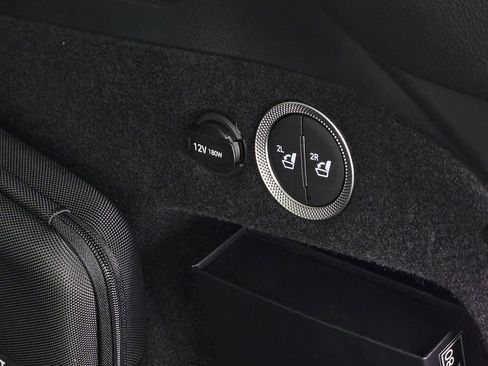 Used 2025 Genesis GV80 2.5T Prestige image 34