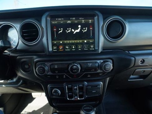Used 2023 Jeep Gladiator Sport image 28