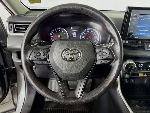 Used 2021 Toyota RAV4 XLE AWD/4WD image 13