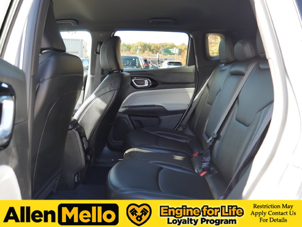 Used 2026 Jeep Compass Limited AWD/4WD image 14