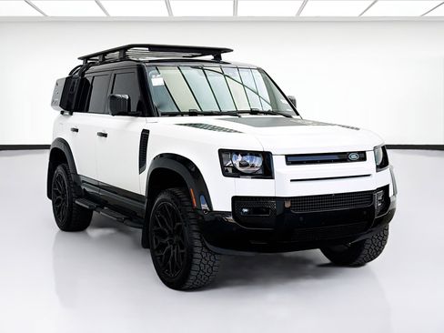 Used 2020 Land Rover Defender 110 HSE AWD/4WD image 3