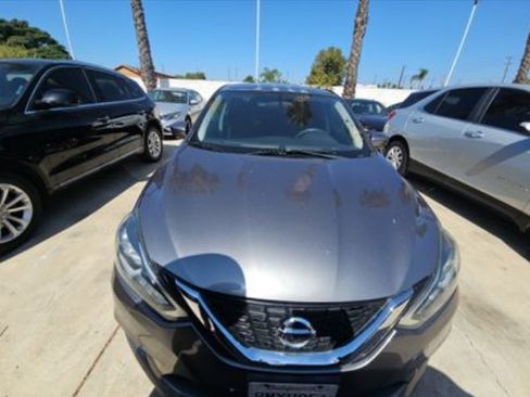 Used 2017 Nissan Sentra SV w/ Style Package FWD image 2