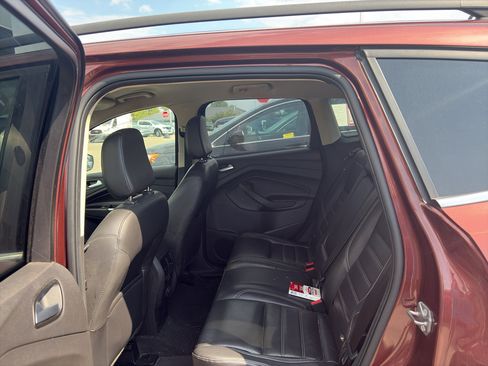 Used 2018 Ford Escape SEL AWD/4WD image 9