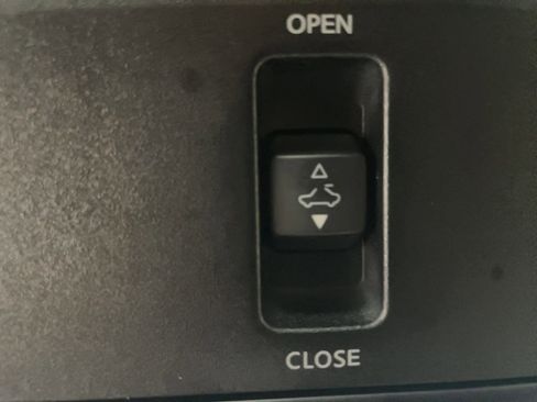 Used 2022 Nissan Altima 2.5 SR w/ Midnight Edition Package image 13