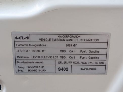 Used 2025 Kia Sorento SX AWD/4WD image 28