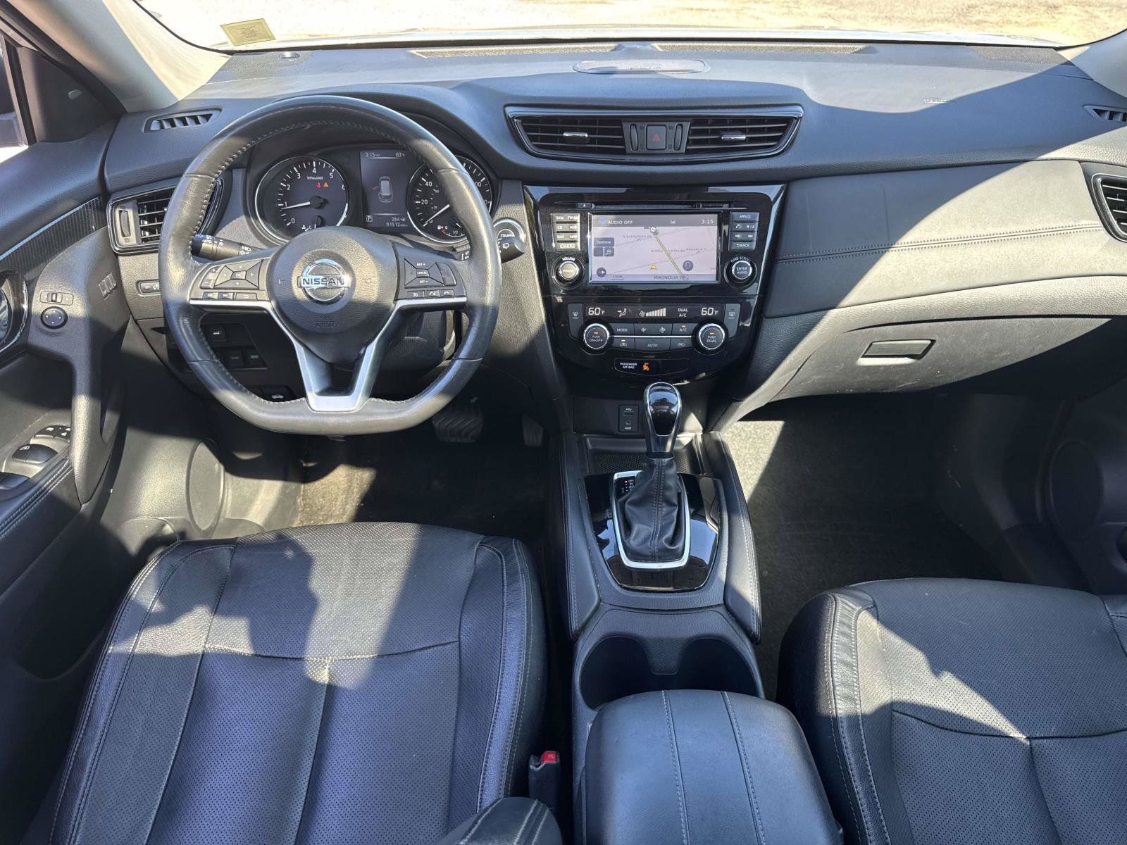 Used 2017 Nissan Rogue SL w/ SL Premium Package AWD/4WD image 11