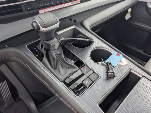 New 2026 Toyota Sienna XLE FWD image 14