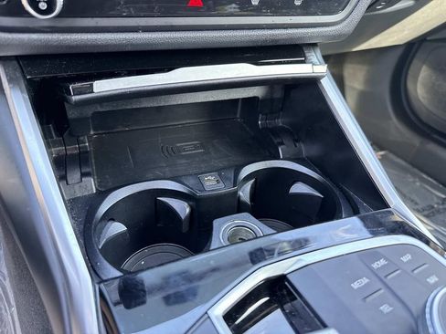 Used 2024 BMW i4 xDrive40i image 29