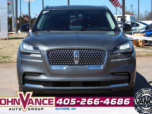 Used 2022 Lincoln Aviator AWD w/ Premium Package image 2